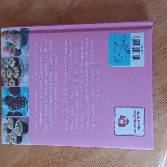 Simple Cupcakes - Picture 2 of 3